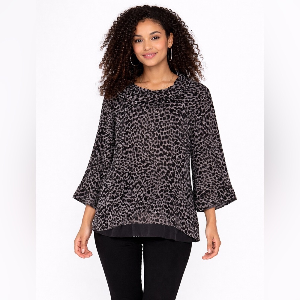Tommy Bahama Silk Blend Black Gray Leopard Print Size M Sheer Lagenlook Top